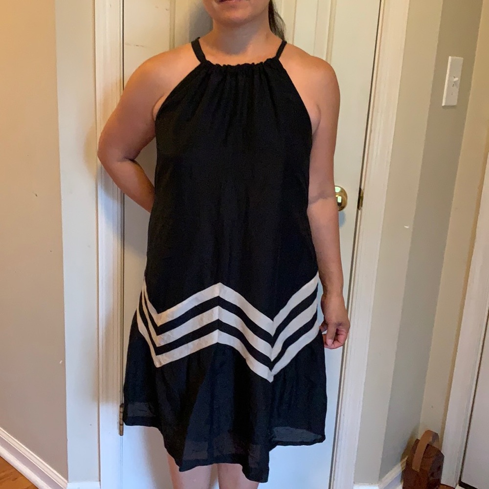 Gap black dress with design Size S
